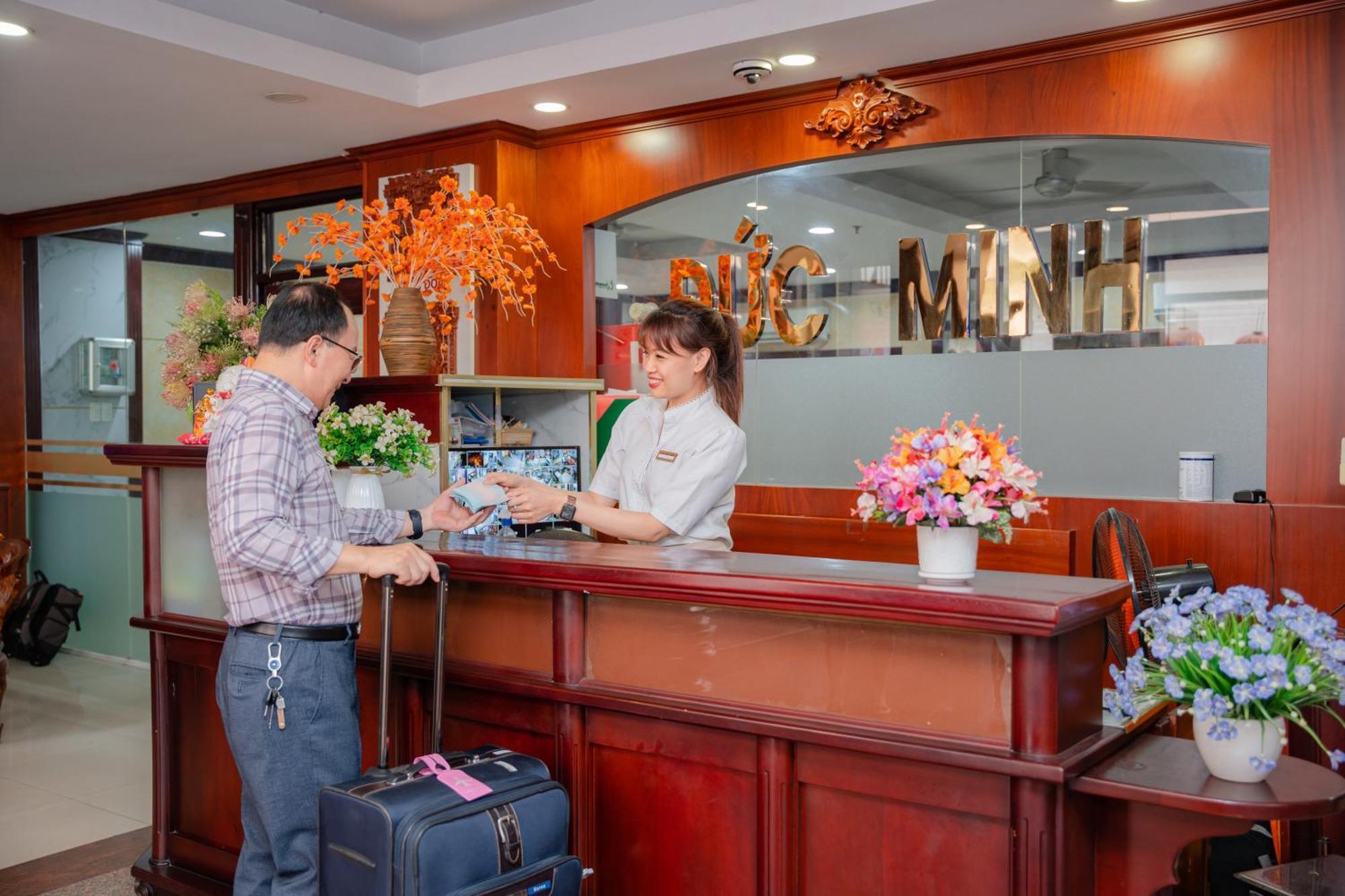 Duc Minh Hotel Hô Chi Minh-Ville Extérieur photo